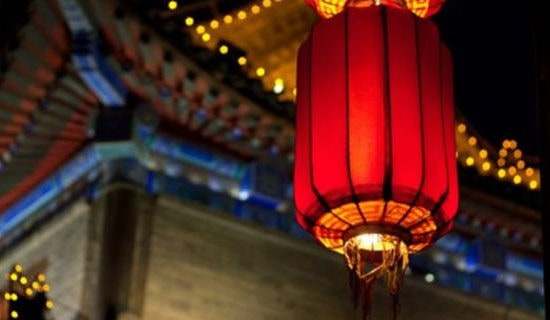 關(guān)于春節(jié)的英語(yǔ)主題作文