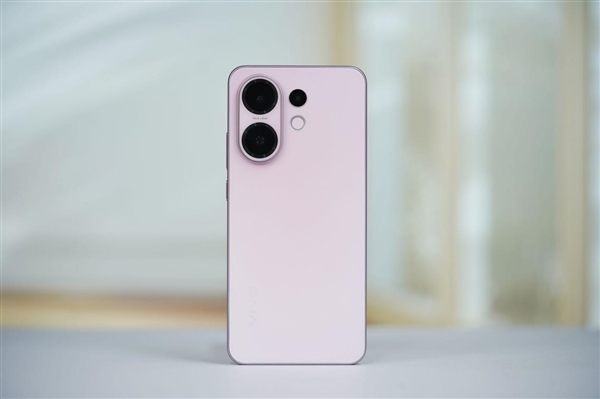 手感絕佳純直屏！vivo S30桃桃粉圖賞