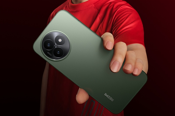 小米旗下續航強手機！REDMI K80至尊版配備7410mAh大電池