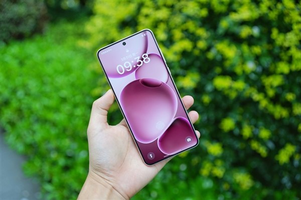 OPPO Find X9 Ultra曝光：首款驍龍8 Elite 2雙潛望旗艦